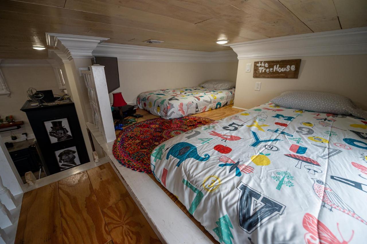 Chateau Royale, Pet Friendly, On Bayou, Downtown! New Iberia Bagian luar foto
