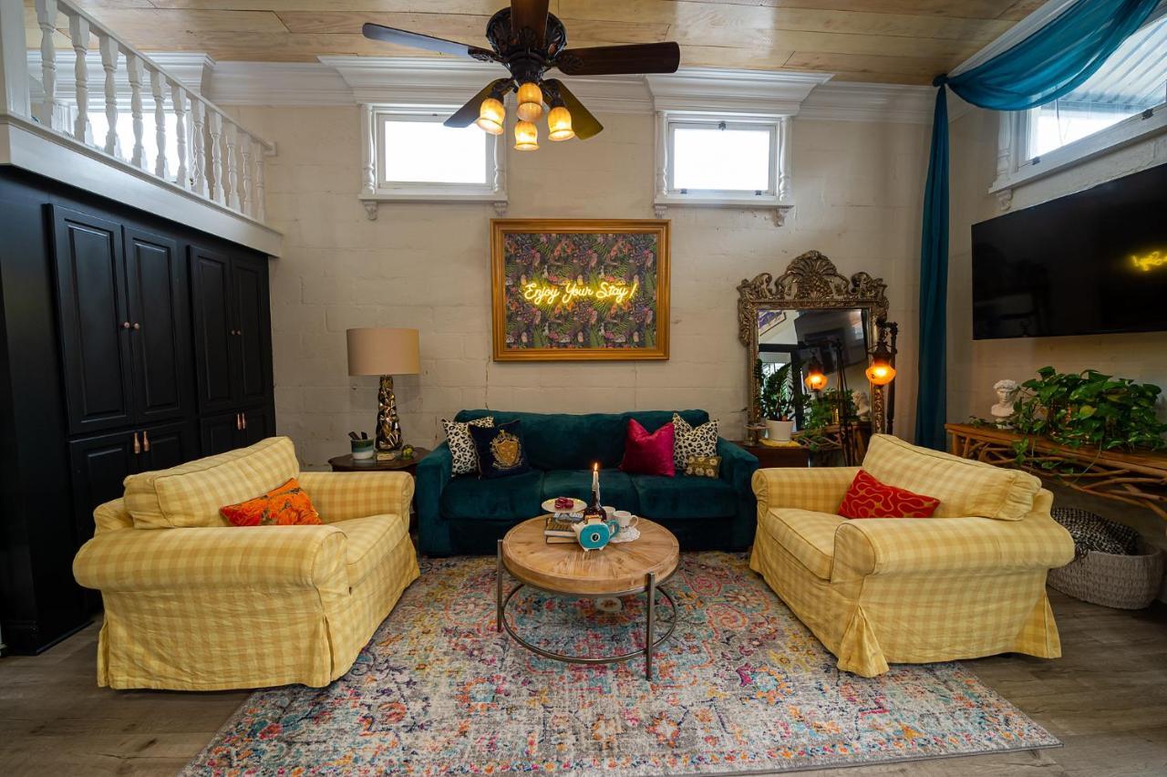 Chateau Royale, Pet Friendly, On Bayou, Downtown! New Iberia Bagian luar foto